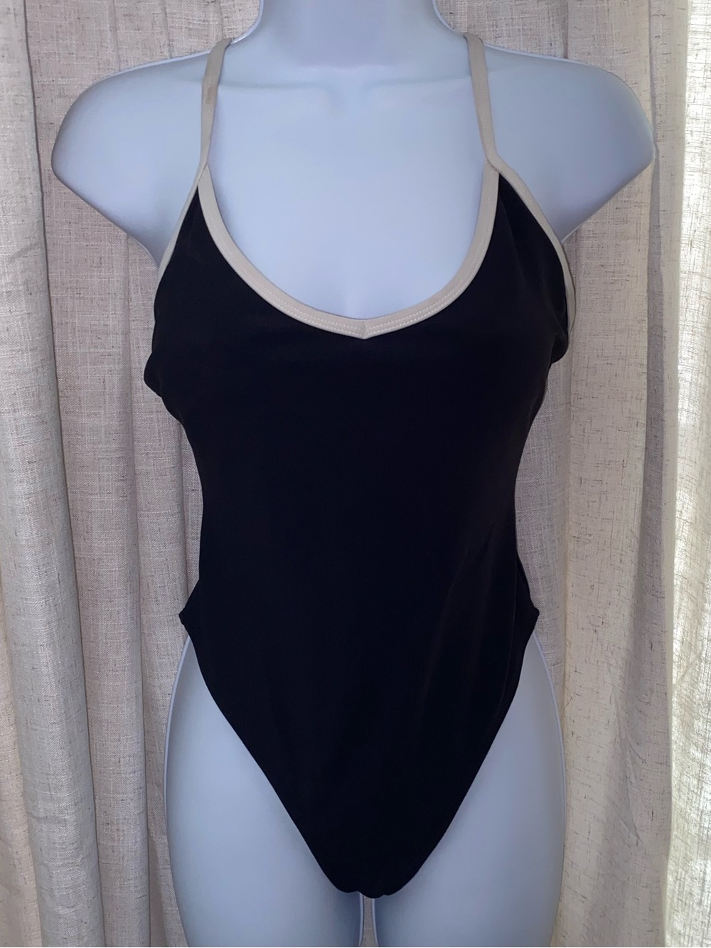 WILO The Label One-Piece Swimsuit - Black & White - Size XS - Sculpting Fit